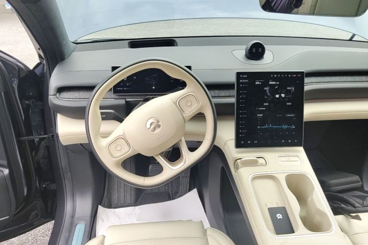 Used Nio ES6 2024 75 kWh Steering Wheel