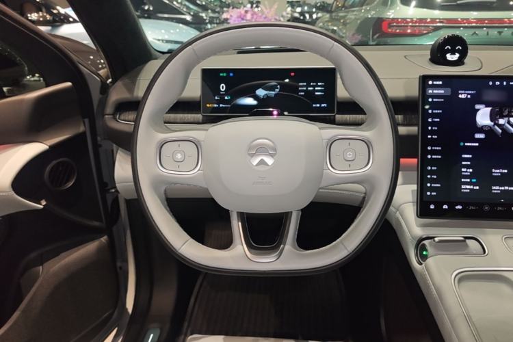 Used Nio ES6 2024 75 kWh Steering Wheel