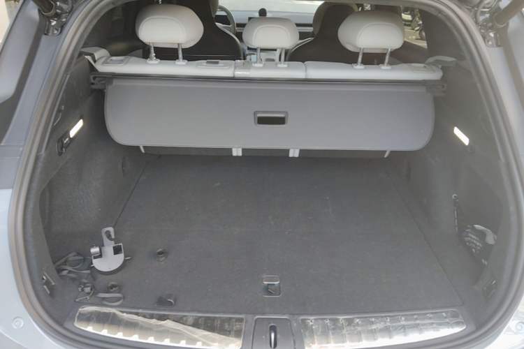 Used Nio ES6 2024 75 kWh Trunk