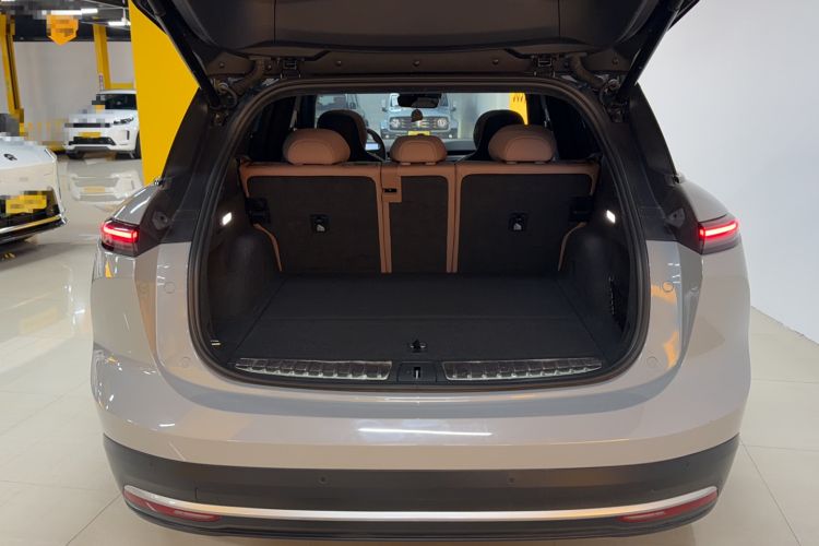Used Nio ES6 2024 75 kWh Trunk