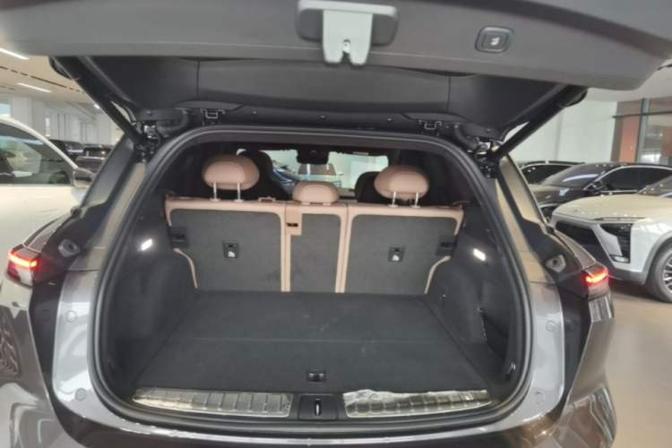 Used Nio ES6 2024 75 kWh Trunk