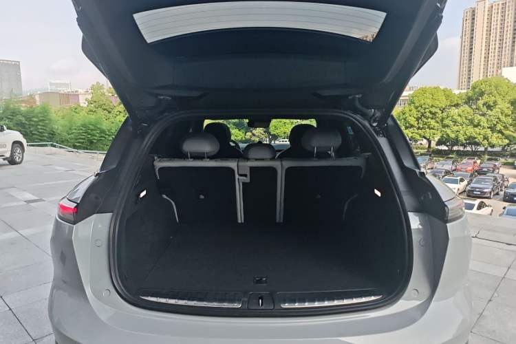 Used Nio ES6 2024 75 kWh Trunk