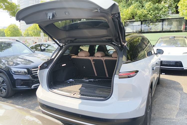 Used Nio ES6 2024 75 kWh Trunk