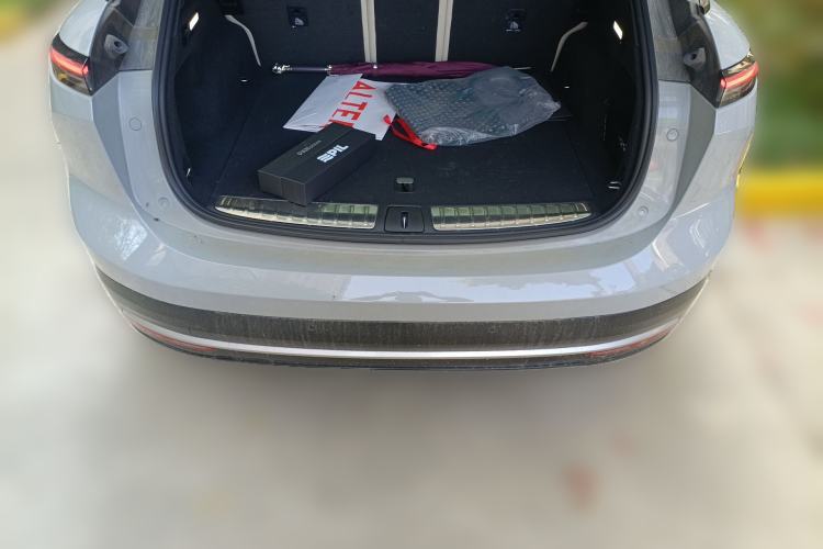 Used Nio ES6 2024 75 kWh Trunk