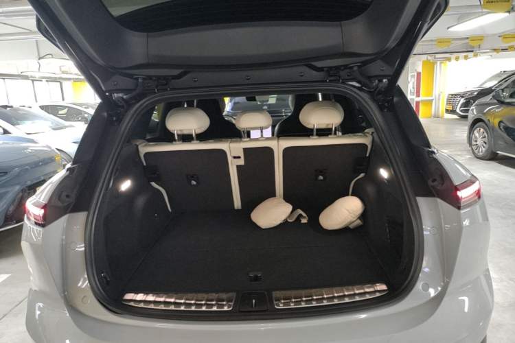 Used Nio ES6 2024 75 kWh Trunk