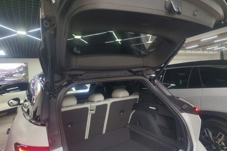 Used Nio ES6 2024 75 kWh Trunk