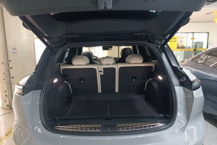 Used Nio ES6 2024 75 kWh Trunk