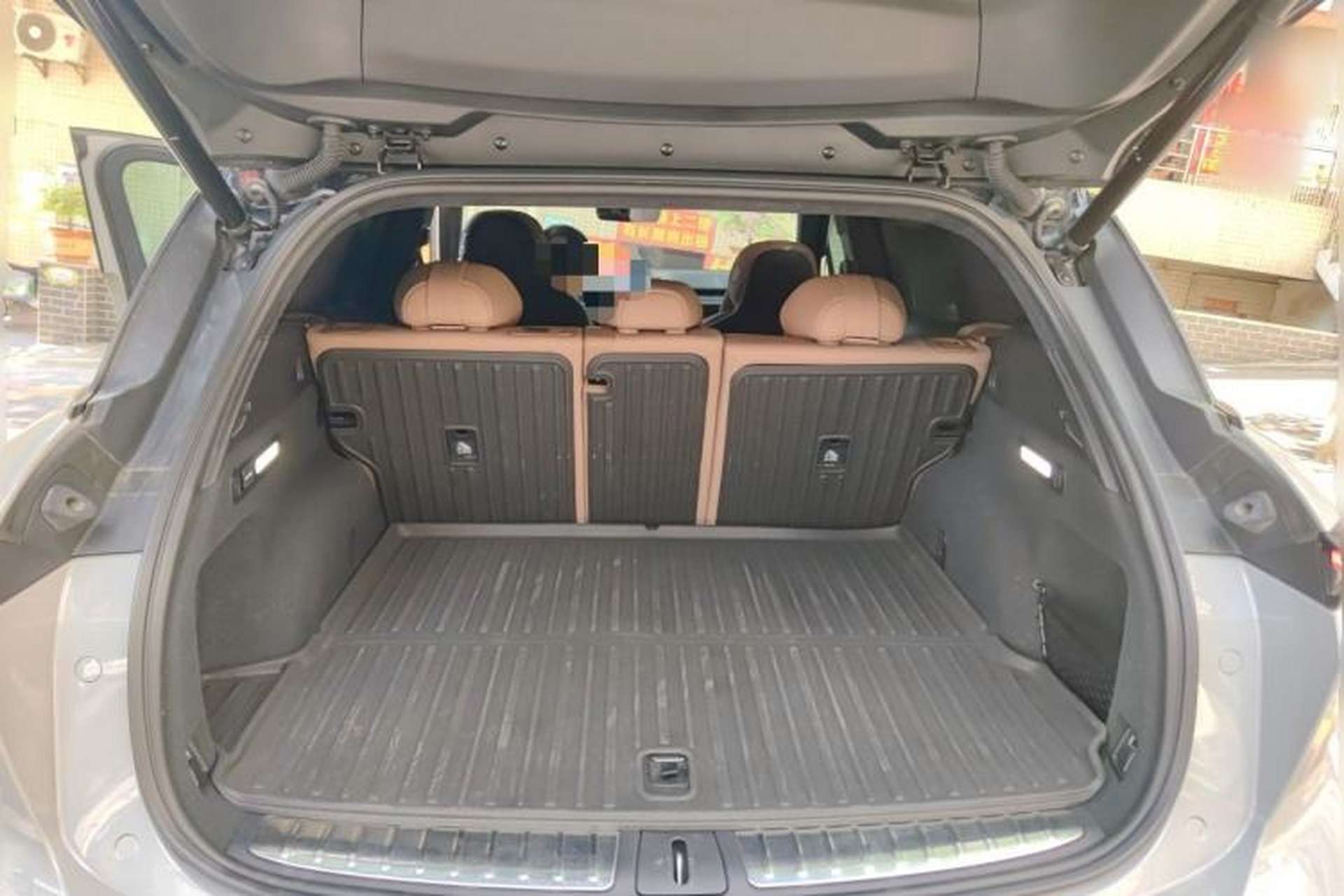 Used Nio ES6 2024 75 kWh Trunk