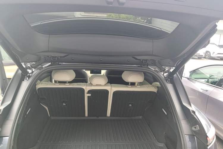 Used Nio ES6 2024 75 kWh Trunk