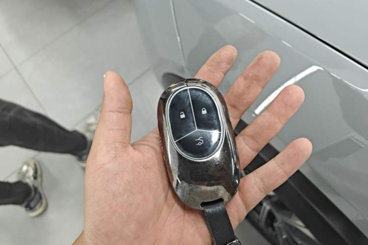 Used Nio ES6 2024 75 kWh Vehicle Key