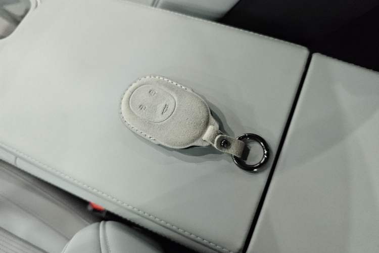Used Nio ES6 2024 75 kWh Vehicle Key