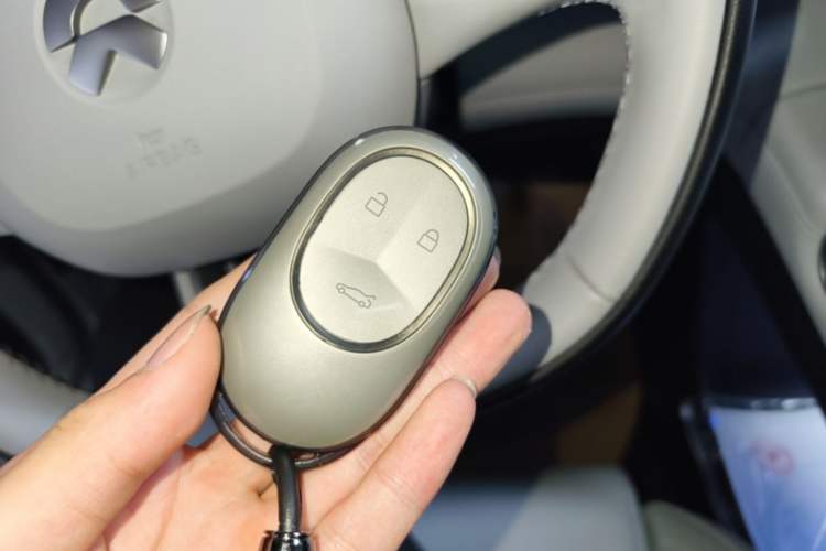 Used Nio ES6 2024 75 kWh Vehicle Key