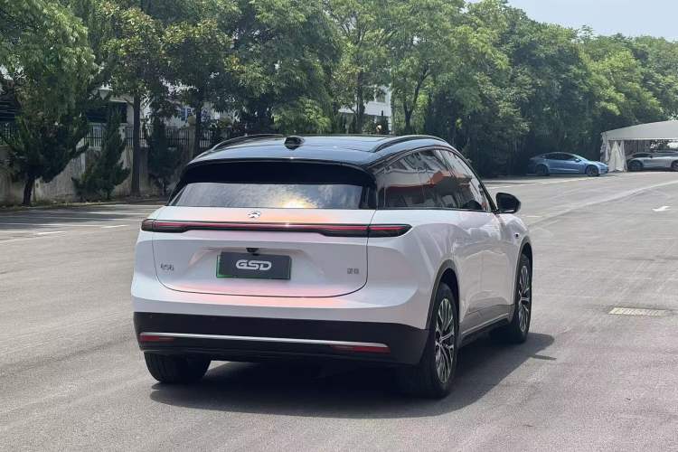 Used Nio ES6 2024 75 kWh Exterior 3