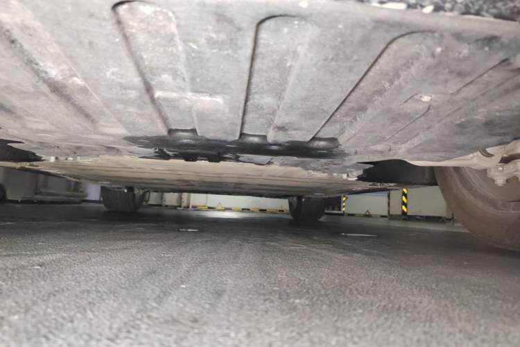 Used Nio ES6 2024 75 kWh Chassis Front