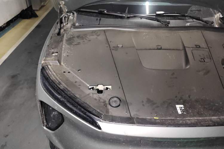 Used Nio ES6 2024 75 kWh Engine Bay Right