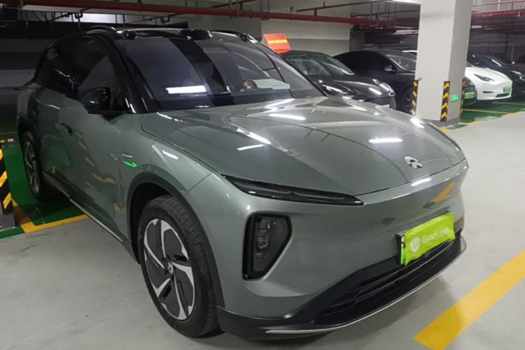 Used Nio ES6 2024 75 kWh Exterior 1