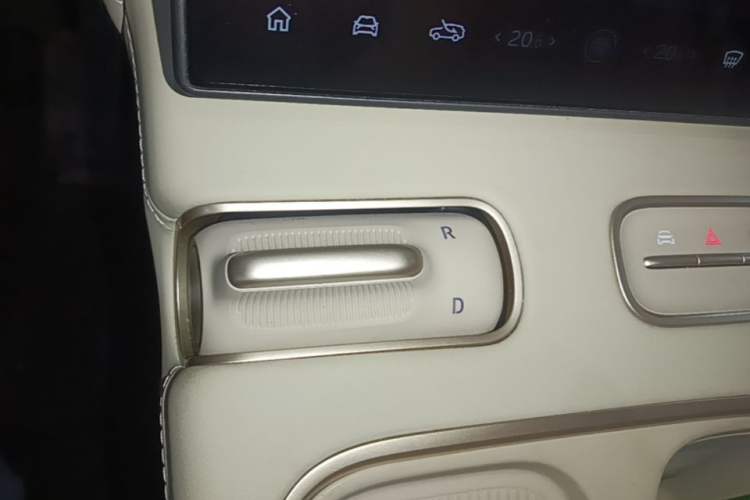 Used Nio ES6 2024 75 kWh Gear Lever