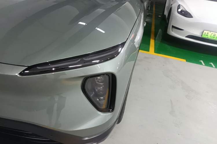 Used Nio ES6 2024 75 kWh Left Front Headlight