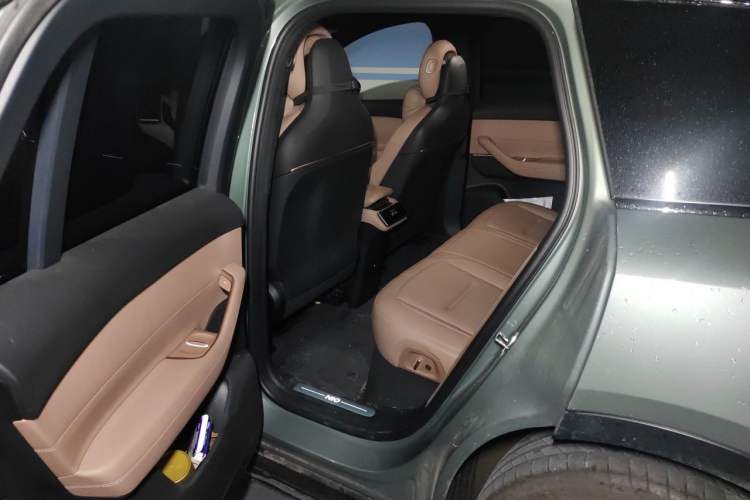 Used Nio ES6 2024 75 kWh Left Rear Seat