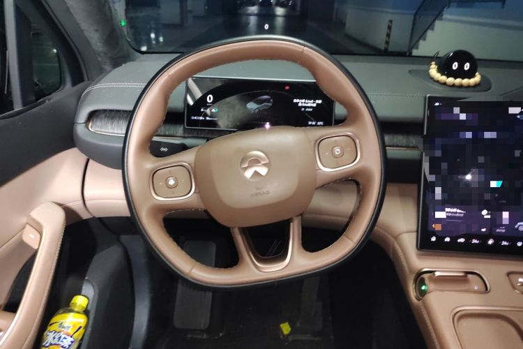 Used Nio ES6 2024 75 kWh Steering Wheel