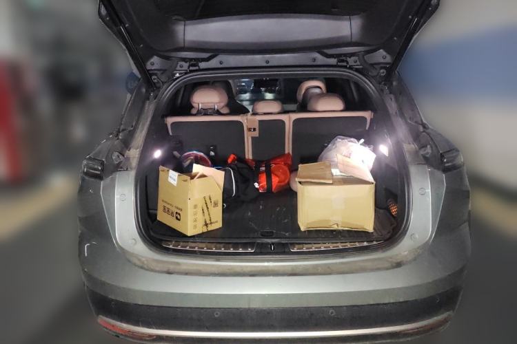 Used Nio ES6 2024 75 kWh Trunk