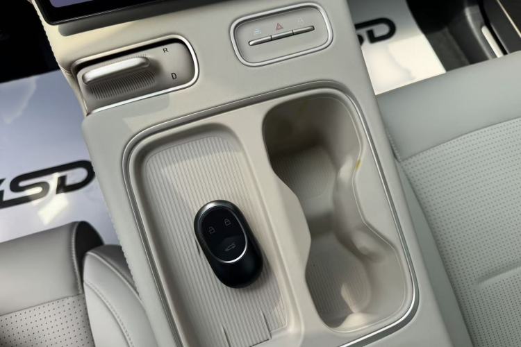 Used Nio ES6 2024 75 kWh Interior 3