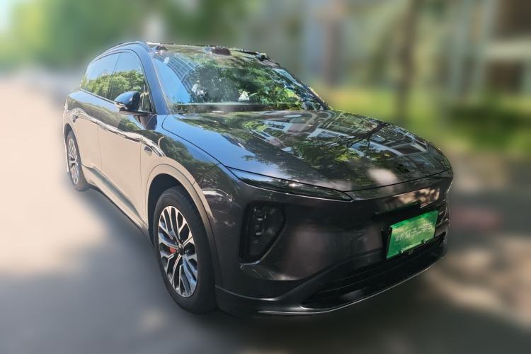 Used Nio ES6 2024 75 kWh Front Right 45 Deg