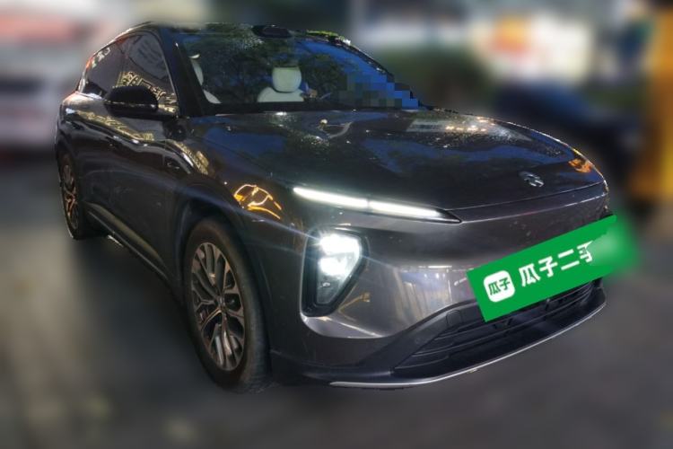 Used Nio ES6 2024 75 kWh Front Right 45 Deg