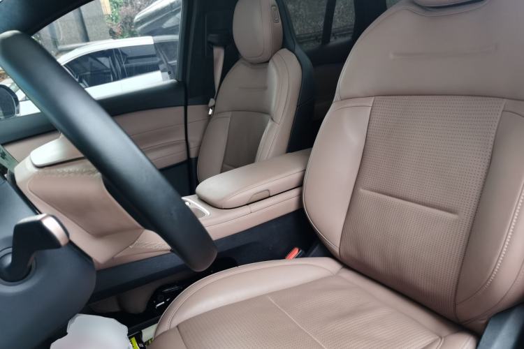 Used Nio ES6 2024 75 kWh Left Front Seat