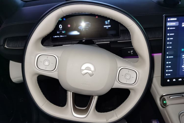 Used Nio ES6 2024 75 kWh Steering Wheel