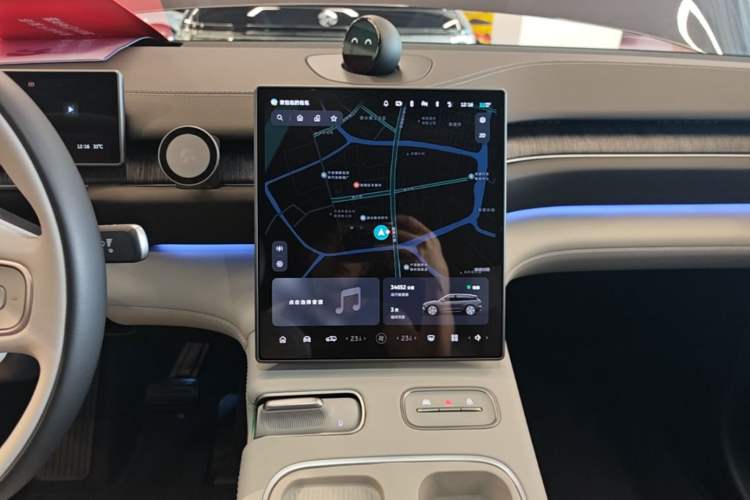 Used Nio ES6 2024 75 kWh Audio And AC Panel