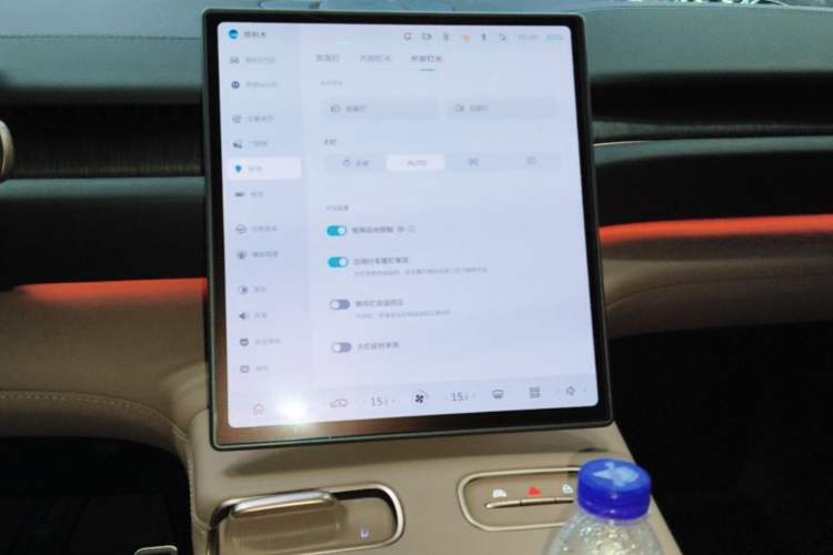 Used Nio ES6 2024 75 kWh Audio And AC Panel