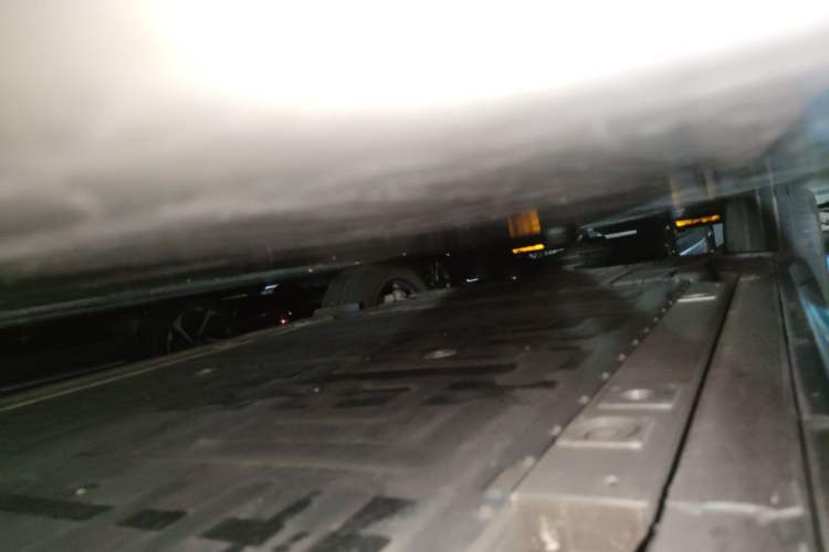 Used Nio ES6 2024 75 kWh Chassis Front Right