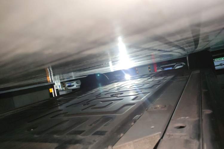 Used Nio ES6 2024 75 kWh Chassis Rear Left
