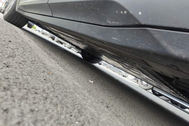 Used Nio ES6 2024 75 kWh Chassis Rear Left