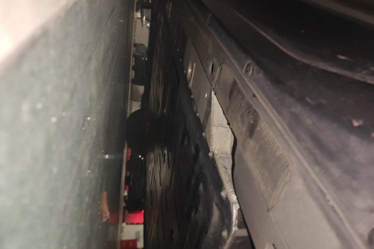 Used Nio ES6 2024 75 kWh Chassis Rear Left