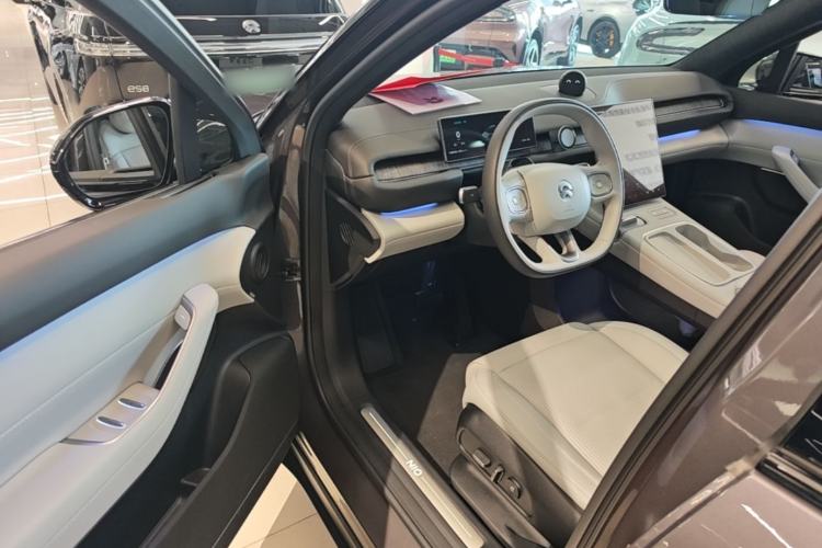 Used Nio ES6 2024 75 kWh Driver Seat
