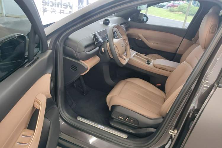 Used Nio ES6 2024 75 kWh Driver Seat