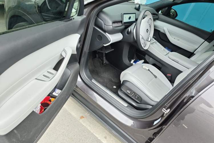 Used Nio ES6 2024 75 kWh Driver Seat