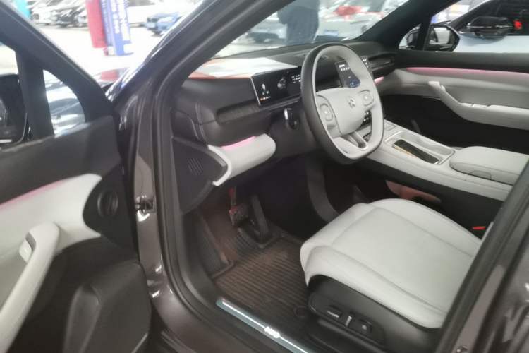 Used Nio ES6 2024 75 kWh Driver Seat