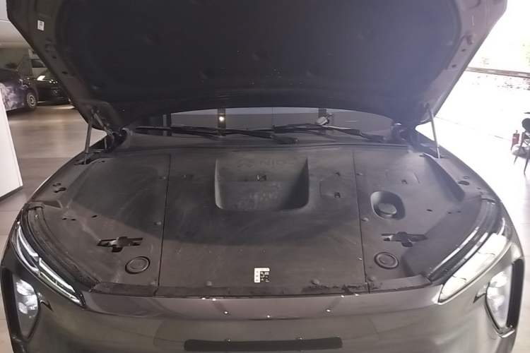 Used Nio ES6 2024 75 kWh Engine Bay