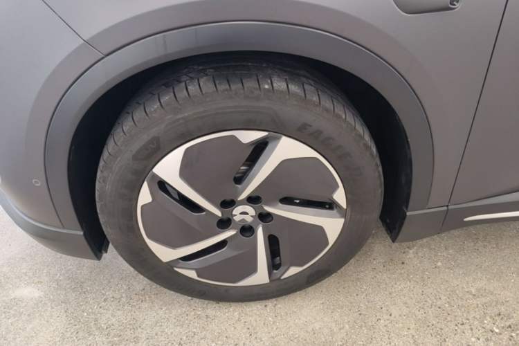 Used Nio ES6 2024 75 kWh Exterior 4