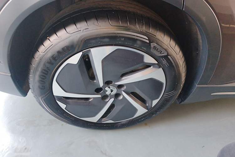 Used Nio ES6 2024 75 kWh Exterior 8