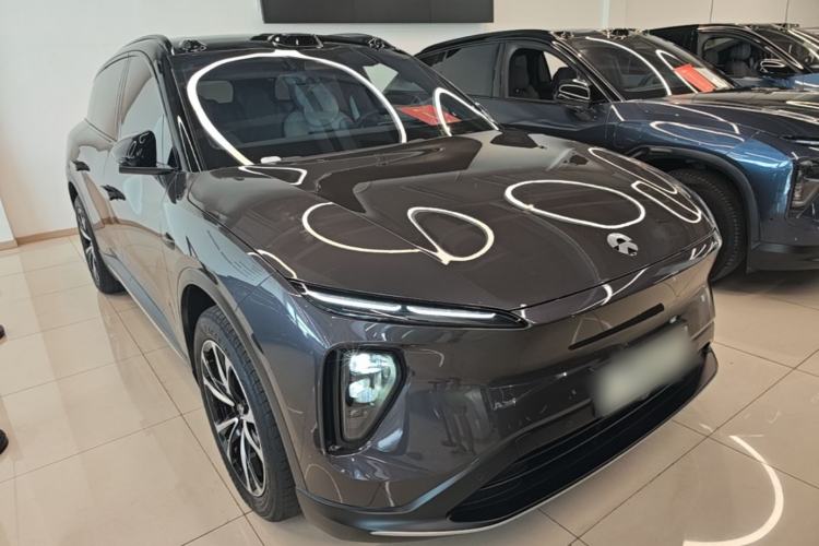 Used Nio ES6 2024 75 kWh Front Right 45 Deg
