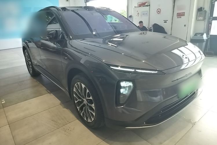 Used Nio ES6 2024 75 kWh Front Right 45 Deg
