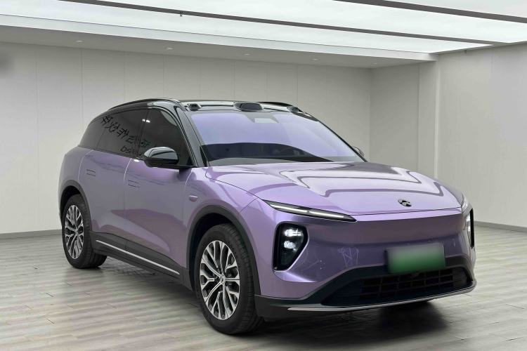 Used Nio ES6 2024 75 kWh Front Right 45 Deg