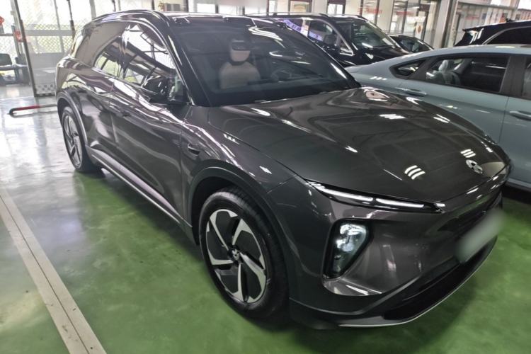 Used Nio ES6 2024 75 kWh Front Right 45 Deg