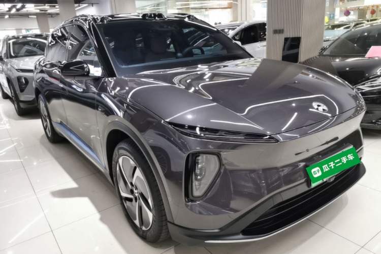 Used Nio ES6 2024 75 kWh Front Right 45 Deg