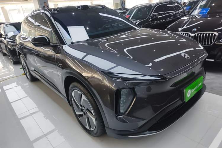 Used Nio ES6 2024 75 kWh Front Right 45 Deg