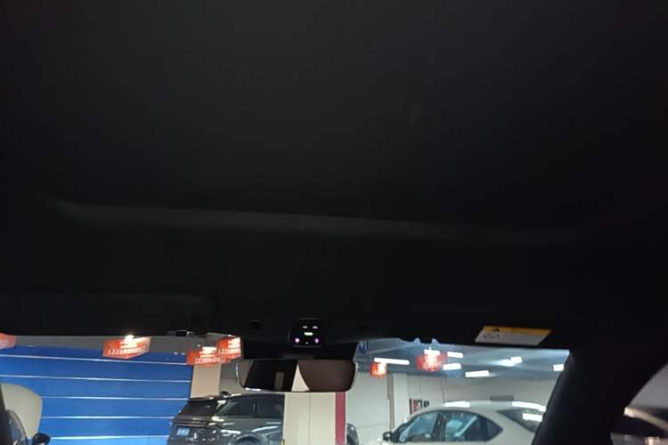 Used Nio ES6 2024 75 kWh Headliner